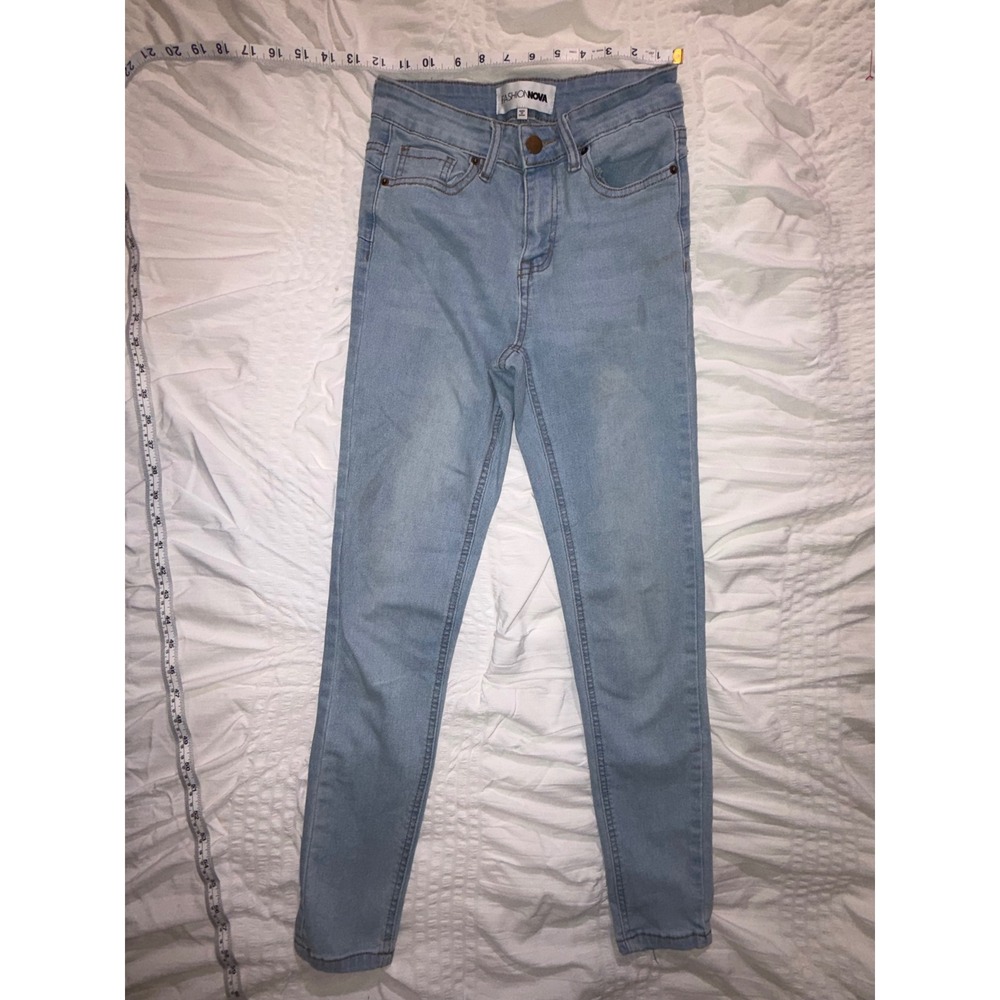 Fashion Nova Womens Light Wash High Rise Skinny Jeans Light Blue Size 3 T05-03